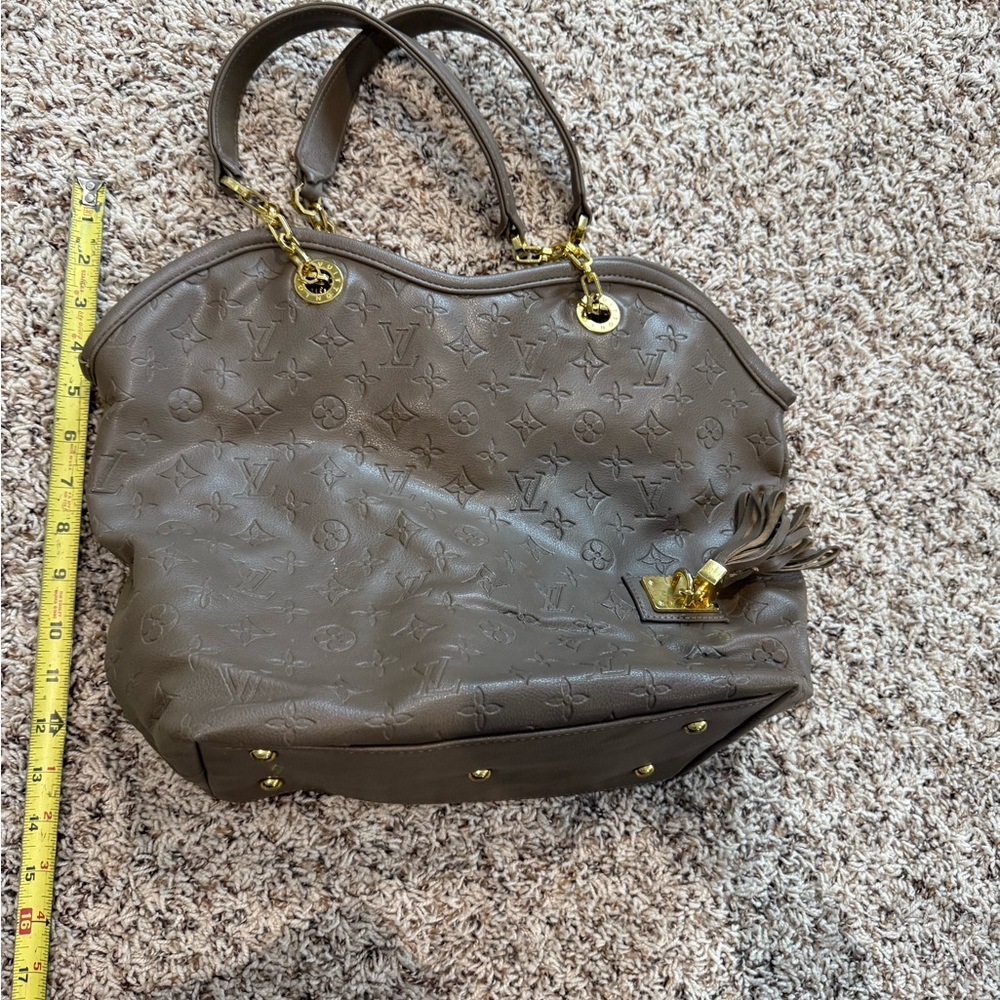 Nice purse large